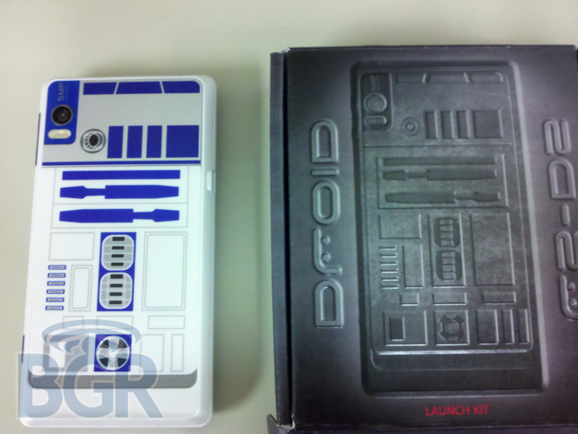 Motorola-DROID-R2D2-2.jpg